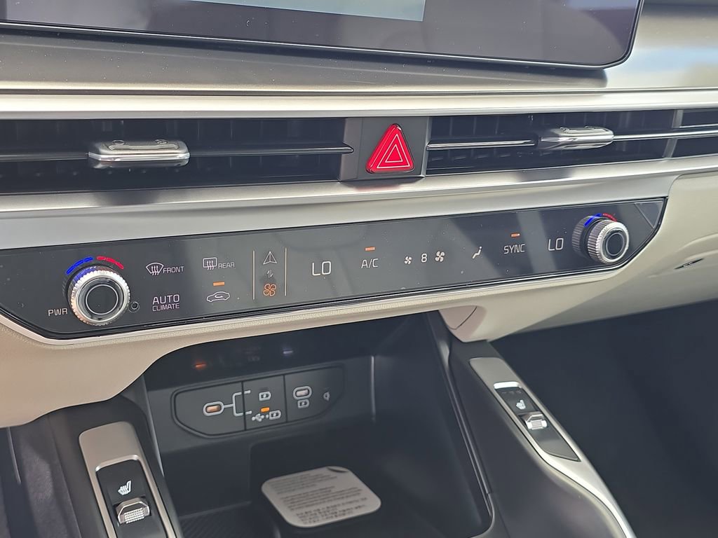 New 2026 Kia Sorento S FWD image 24