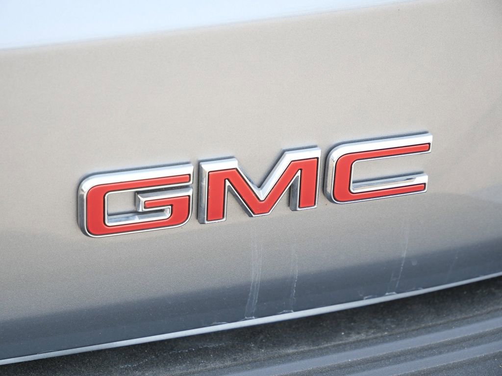 Used 2025 GMC Yukon Denali w/ Sun & Power Step Package AWD/4WD image 11