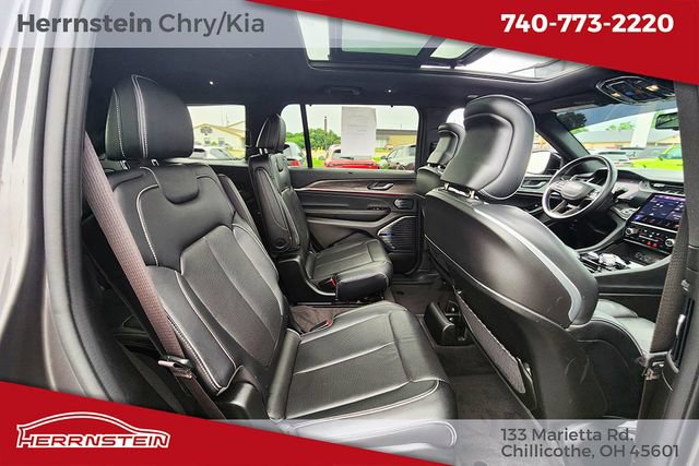 Used 2021 Jeep Grand Cherokee L Overland w/ Luxury Tech Group IV AWD/4WD image 33