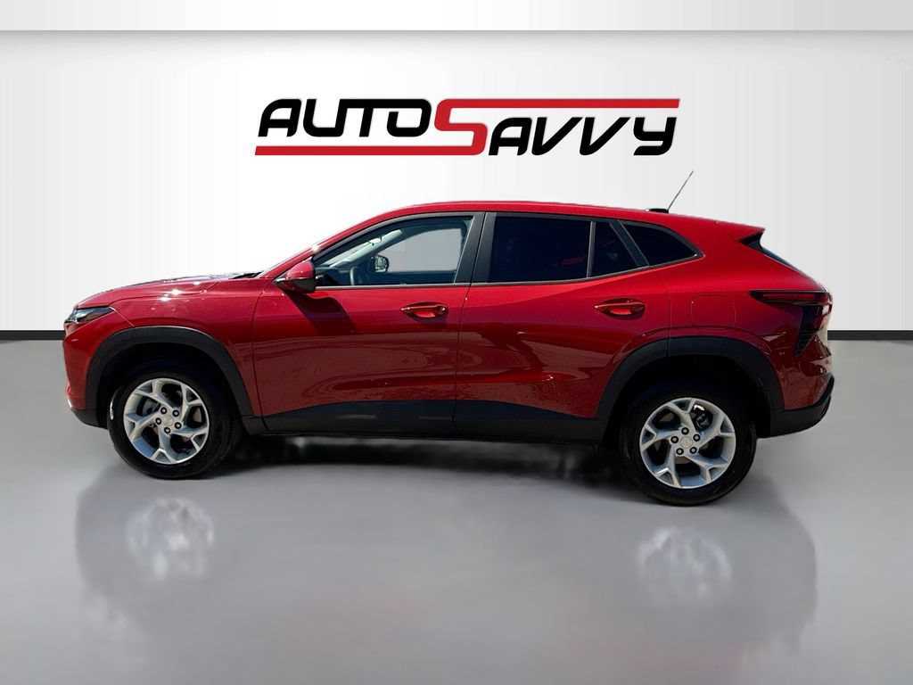 Used 2026 Chevrolet Trax LS w/ LS Convenience Package FWD image 4
