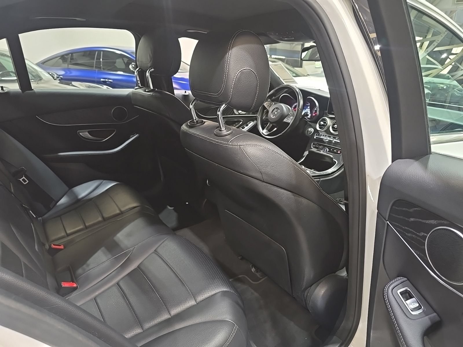 Used 2018 Mercedes-Benz C 300 Sedan image 18