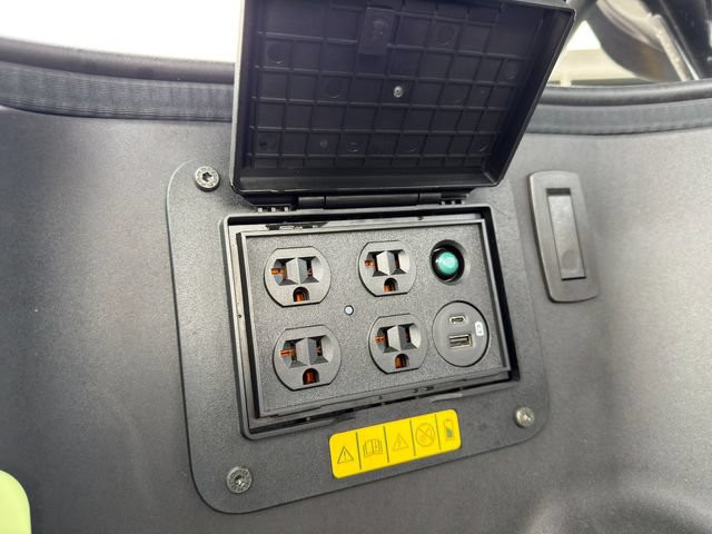 Used 2024 Ford F150 Lightning Lariat AWD/4WD image 19