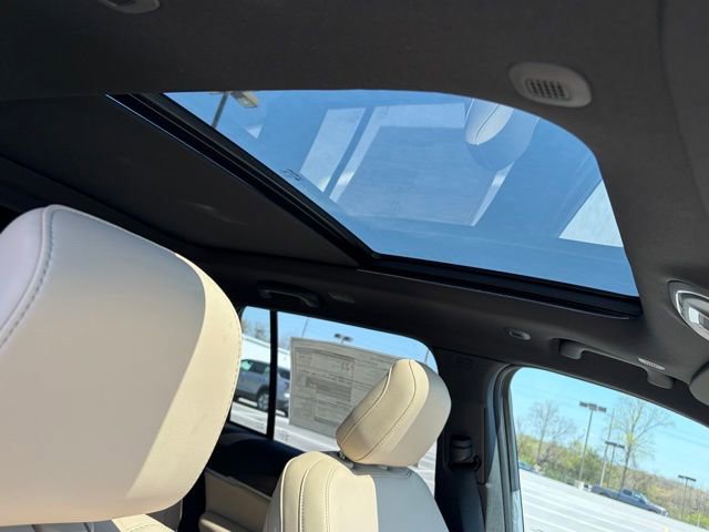 New 2026 Jeep Grand Cherokee Limited AWD/4WD image 32