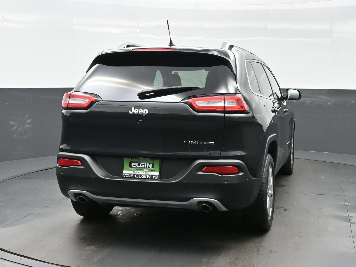 Used 2014 Jeep Cherokee Limited w/ Technology Group FWD image 7