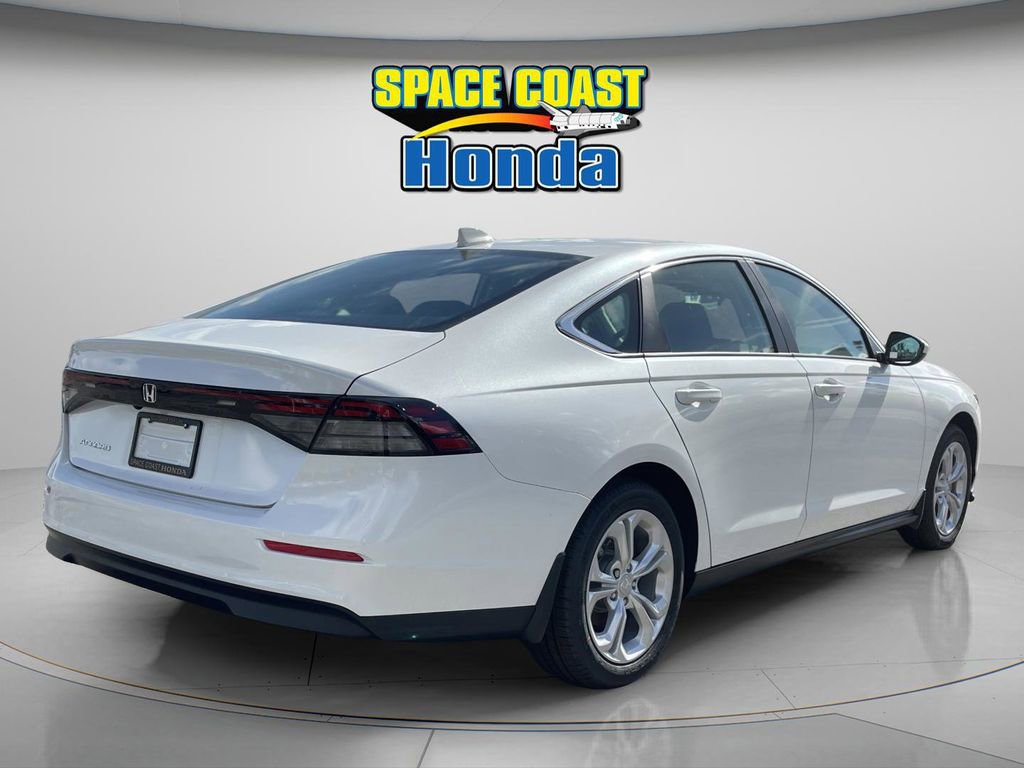 New 2025 Honda Accord LX image 9