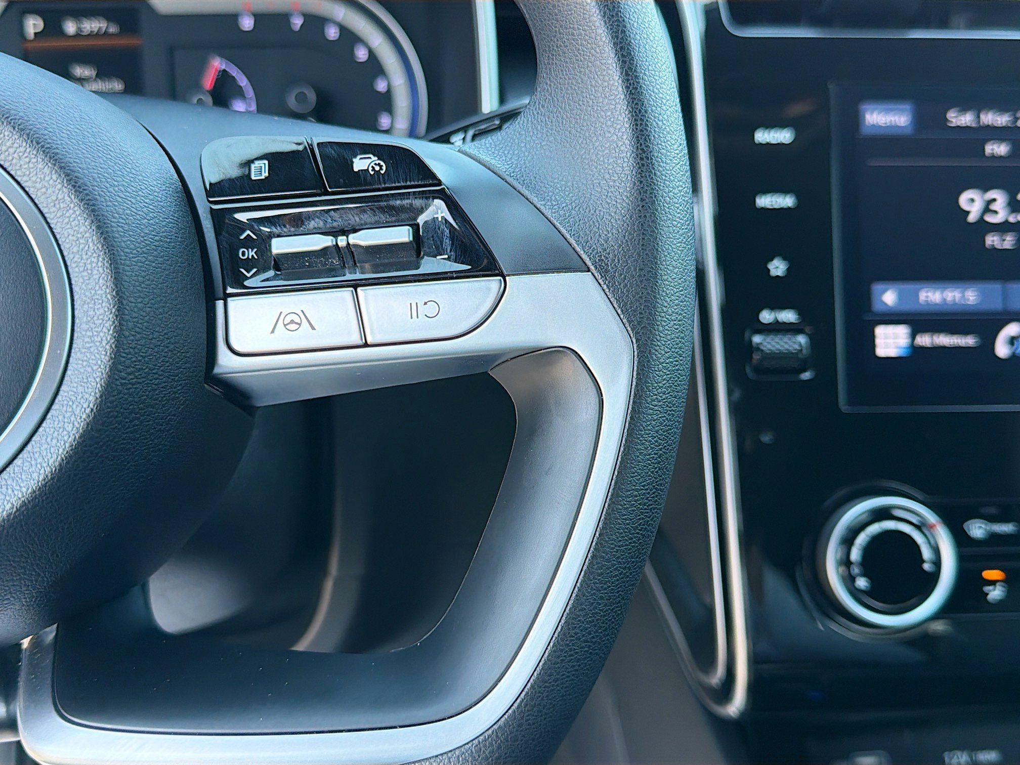 Used 2023 Hyundai Santa Cruz SEL FWD image 35