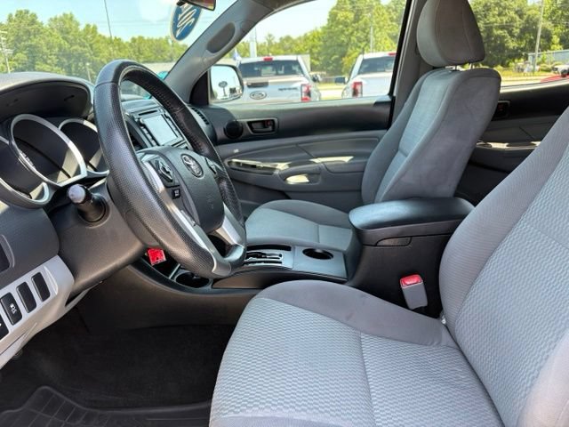 Used 2014 Toyota Tacoma PreRunner w/ Convenience Package RWD image 9