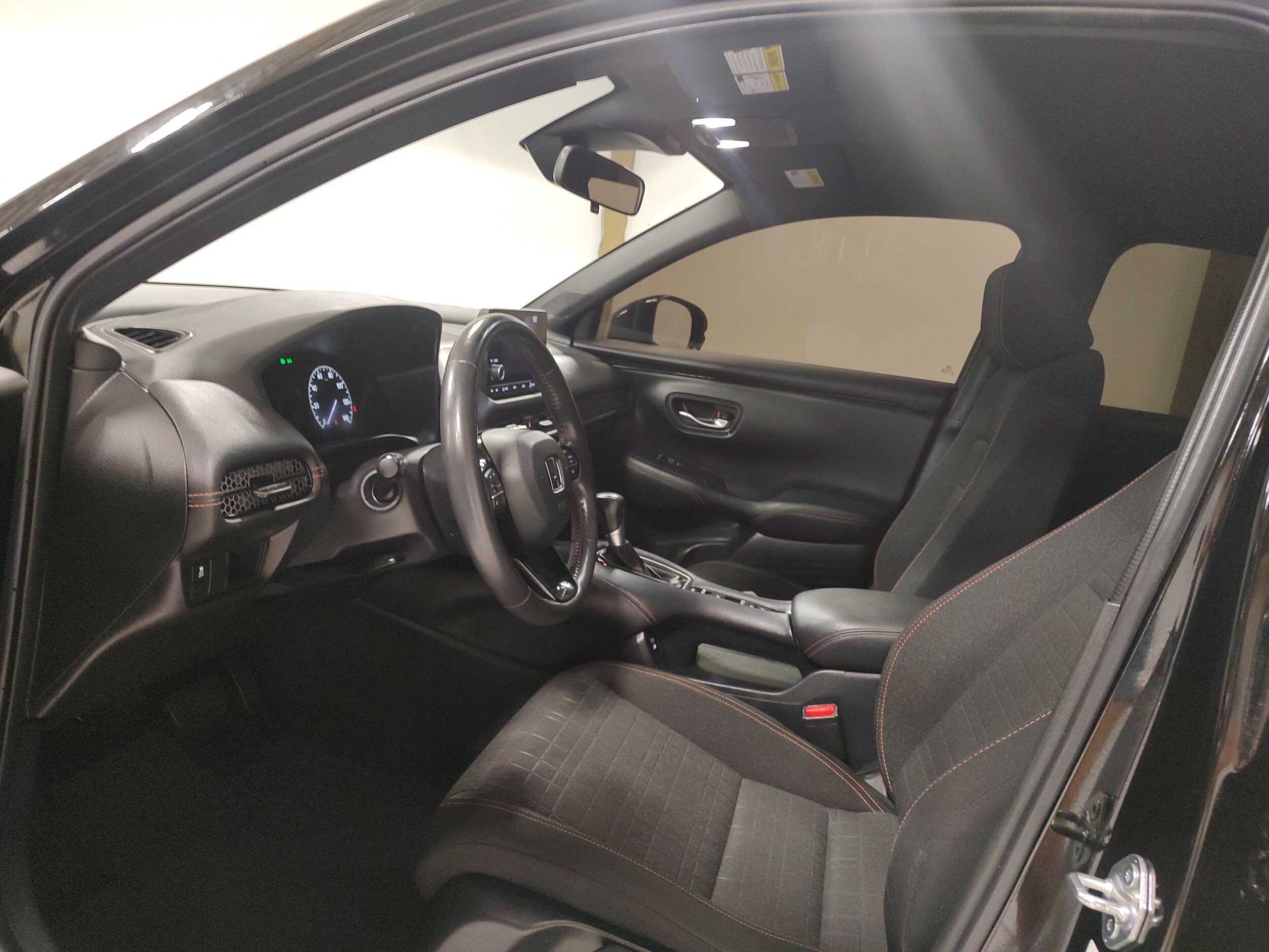 Used 2024 Honda HR-V Sport image 10