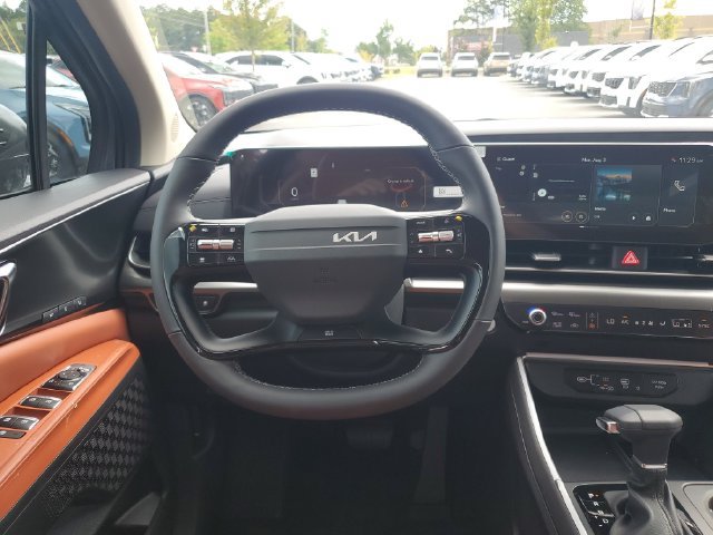 New 2027 Kia Carnival SX w/ Dark Edition Package FWD image 7