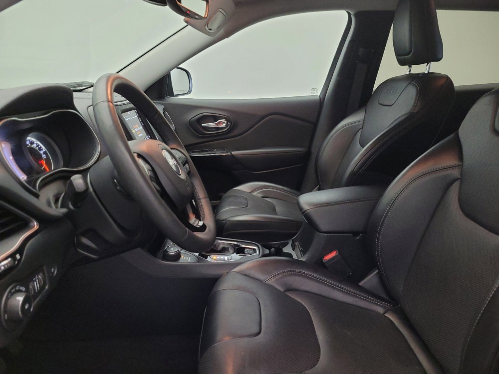 Used 2023 Jeep Cherokee Altitude Lux image 17