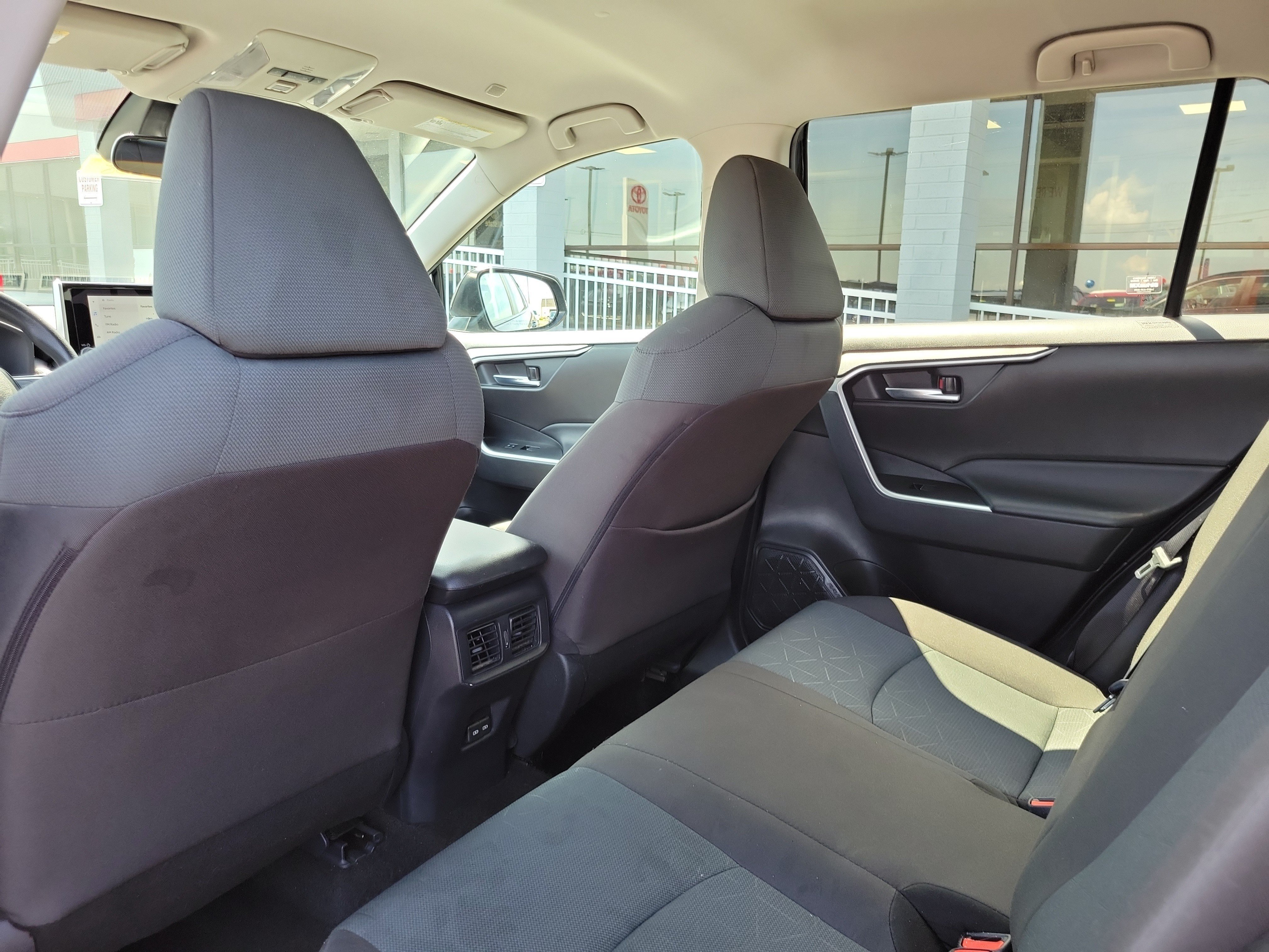 Used 2024 Toyota RAV4 XLE AWD/4WD image 14