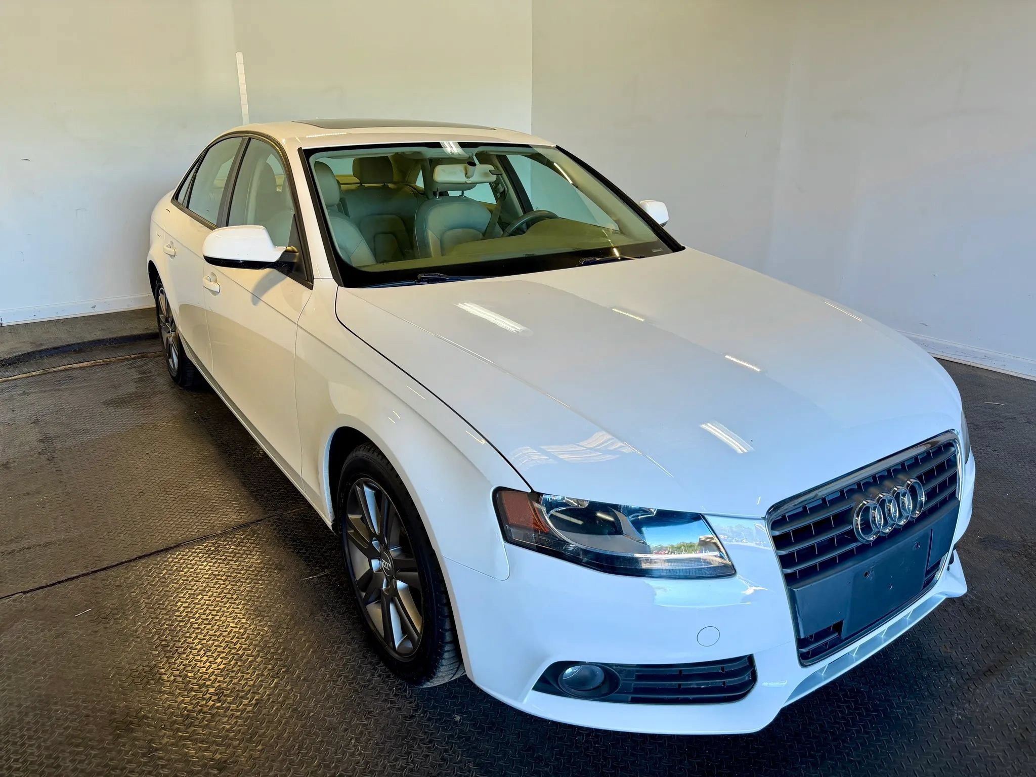 Used 2011 Audi A4 2.0T Premium FWD image 4
