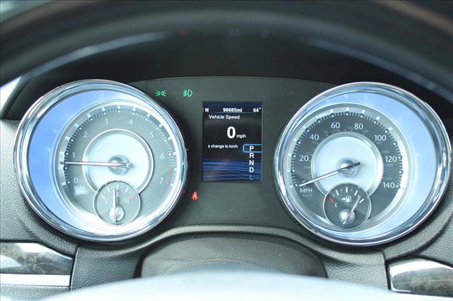 Used 2014 Chrysler 300 C AWD/4WD image 25