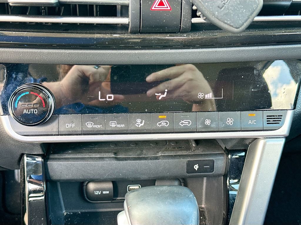 Used 2022 Kia Seltos SX w/ Sunroof Package image 16