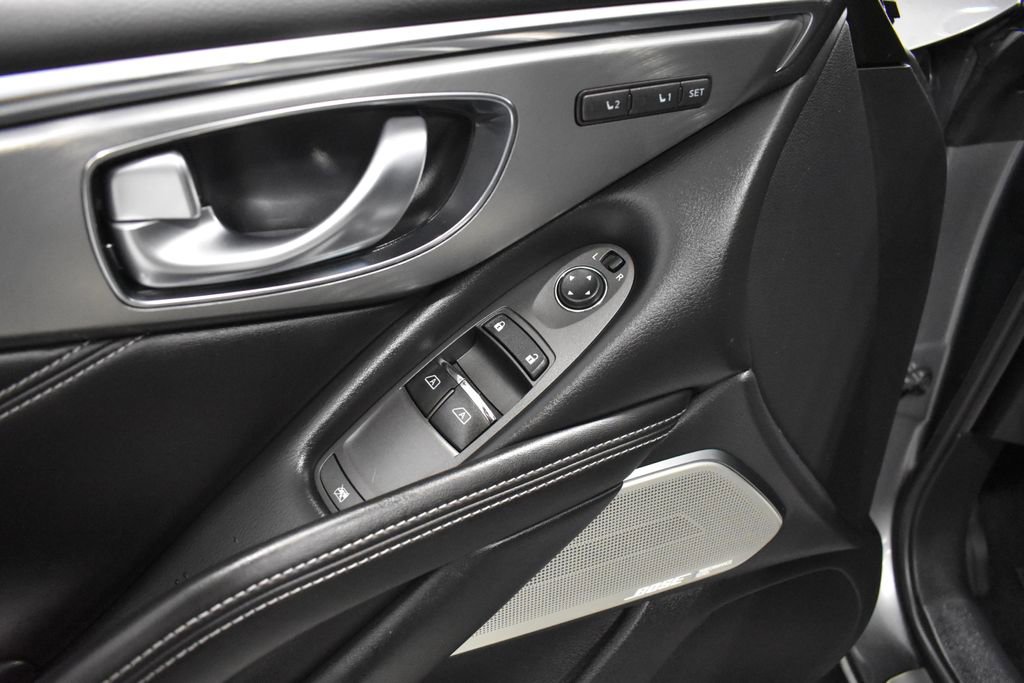 Used 2018 INFINITI Q60 3.0t Luxe w/ Sensory Package 3.0T Luxe image 15