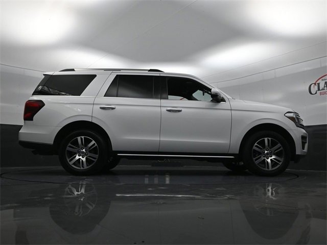 Used 2022 Ford Expedition Limited image 30