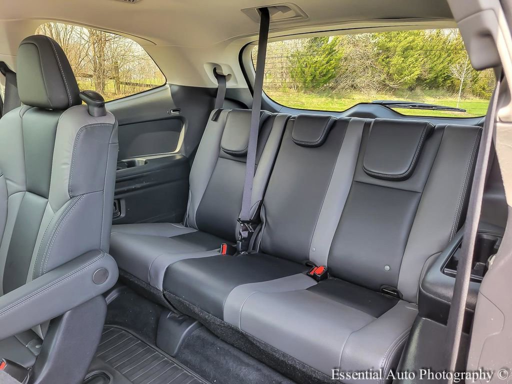 Used 2022 Subaru Ascent Onyx Edition image 11