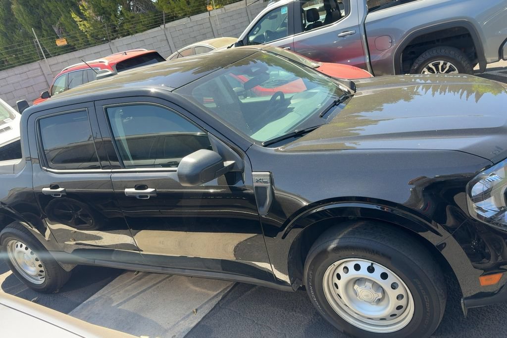 Used 2025 Ford Maverick XL w/ Equipment Group 101A AWD/4WD image 3