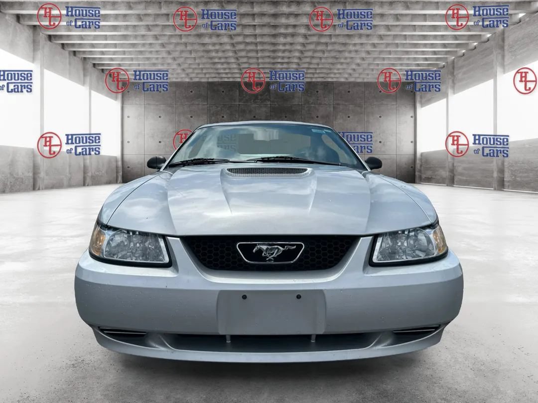 Used 2000 Ford Mustang Coupe RWD image 2