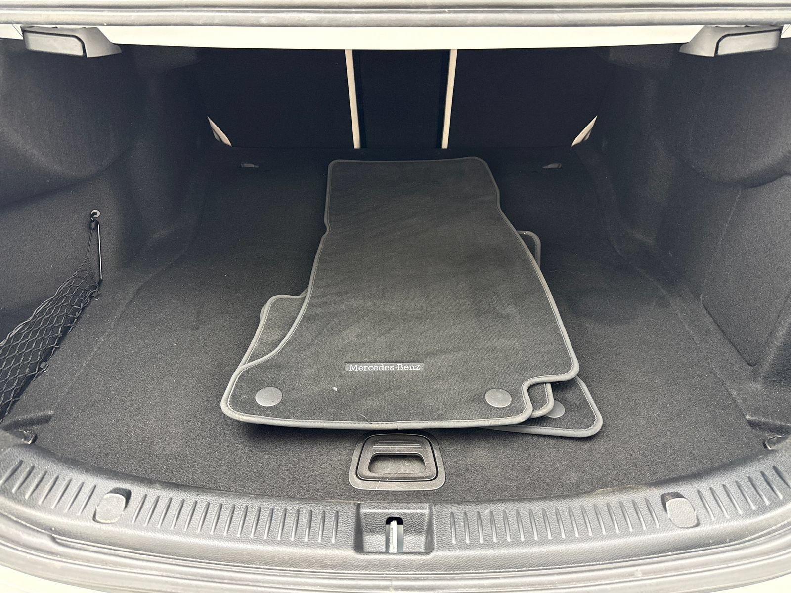 Used 2017 Mercedes-Benz E 300 4MATIC image 47