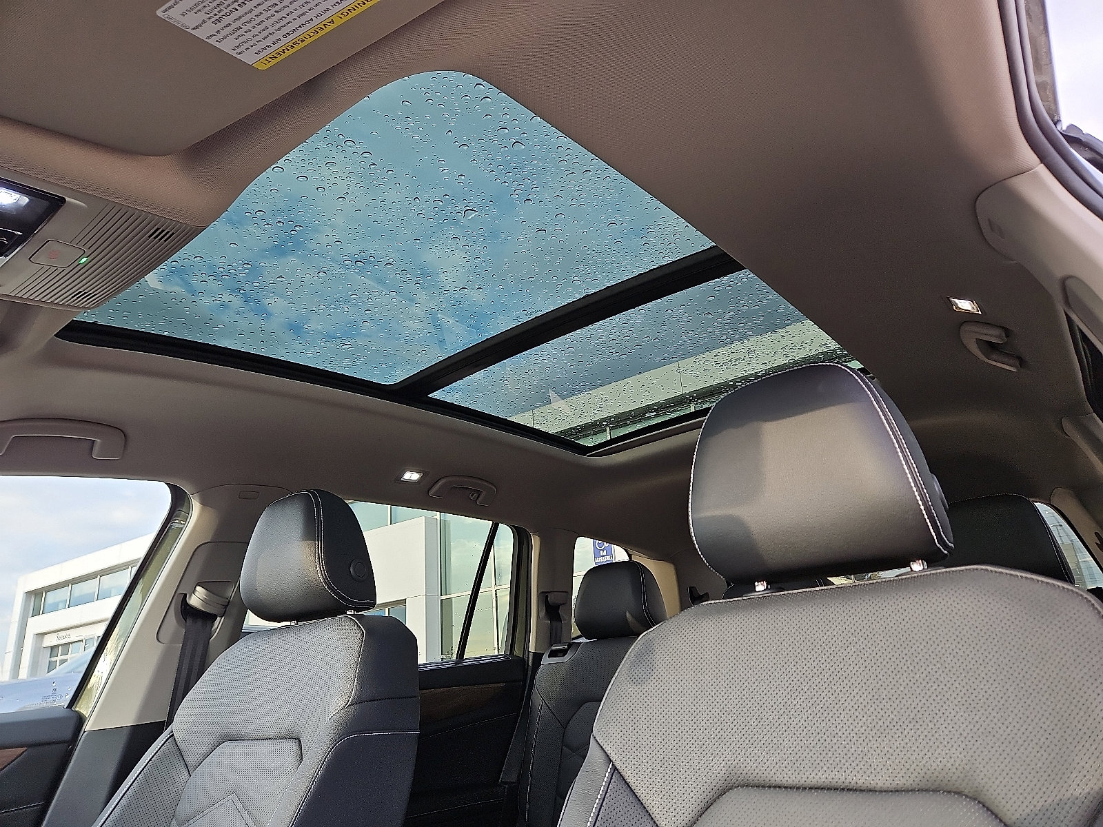 New 2026 Volkswagen Atlas SE image 14