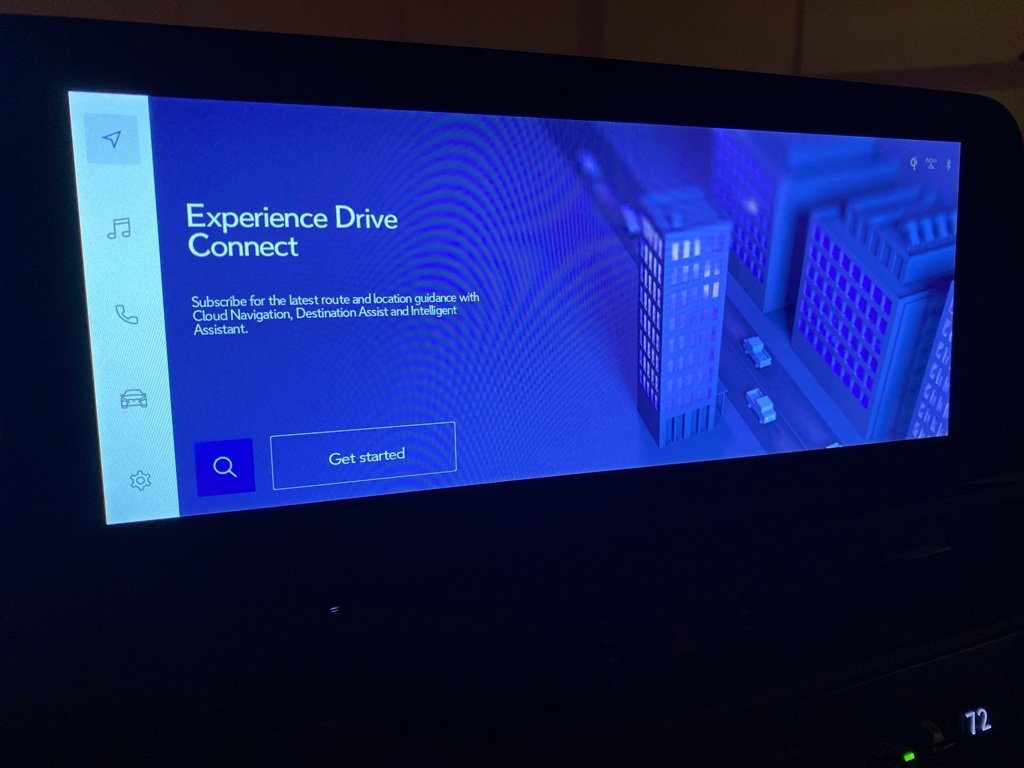 Certified 2023 Lexus ES 300h w/ Premium Package image 18