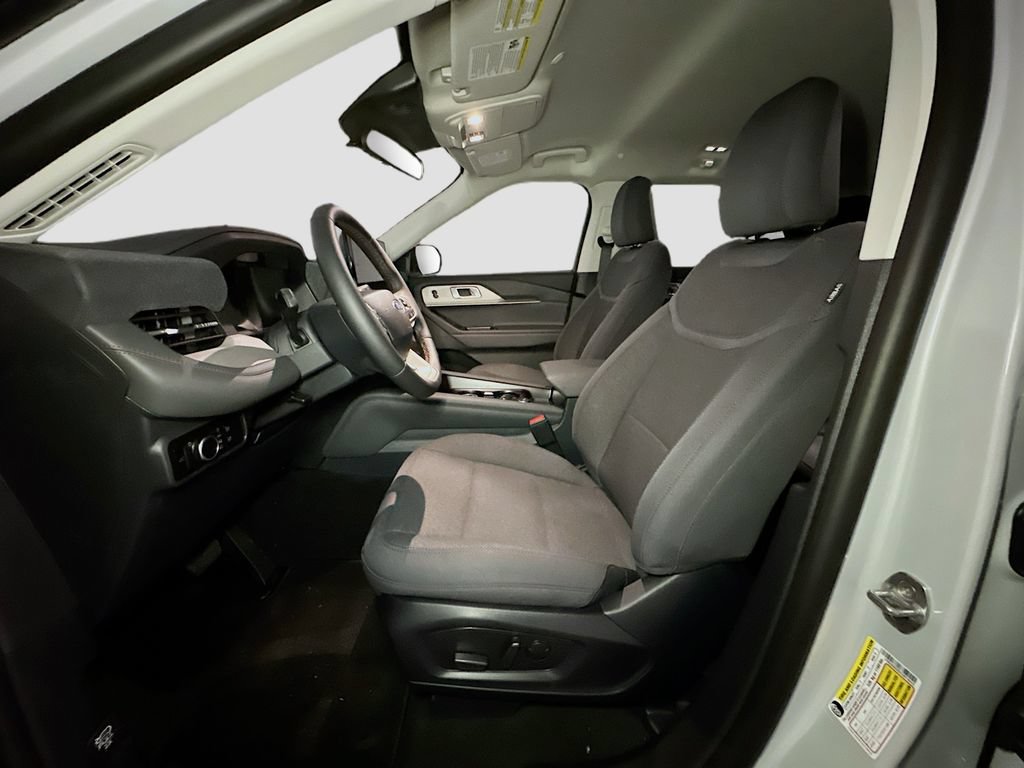 New 2026 Ford Explorer Active AWD/4WD image 16