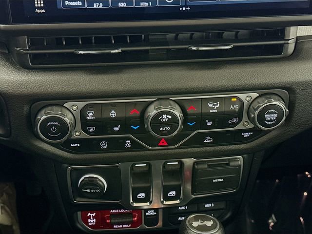 Used 2024 Jeep Wrangler Willys image 15