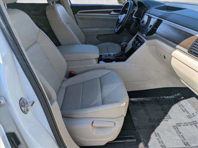 Used 2023 Volkswagen Atlas SE w/ Black Wheel Package image 20