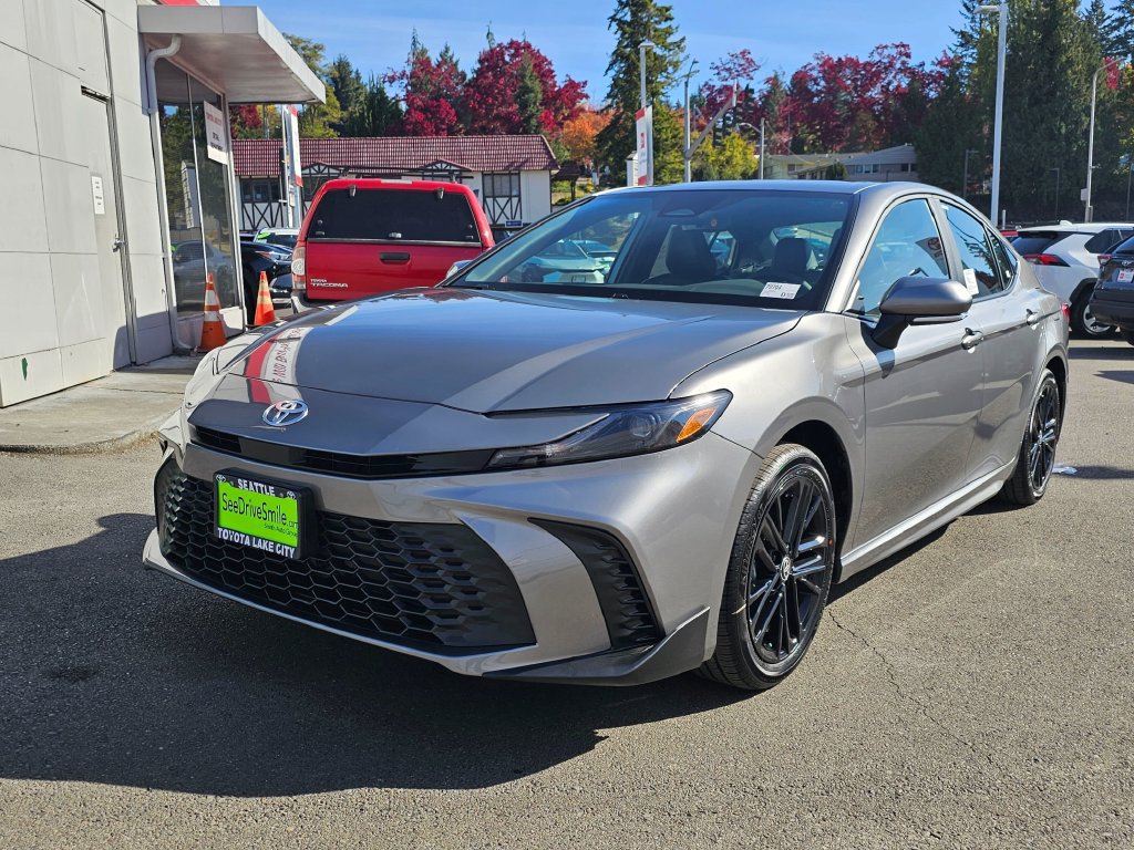 New 2026 Toyota Camry SE w/ Convenience Package AWD/4WD image 3