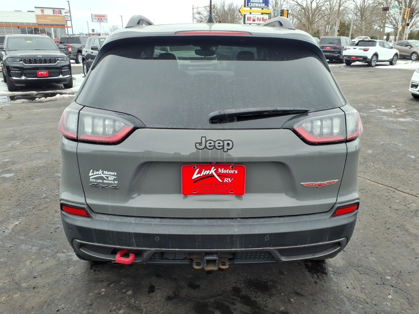 Used 2019 Jeep Cherokee Trailhawk w/ Cold Weather Group AWD/4WD image 5