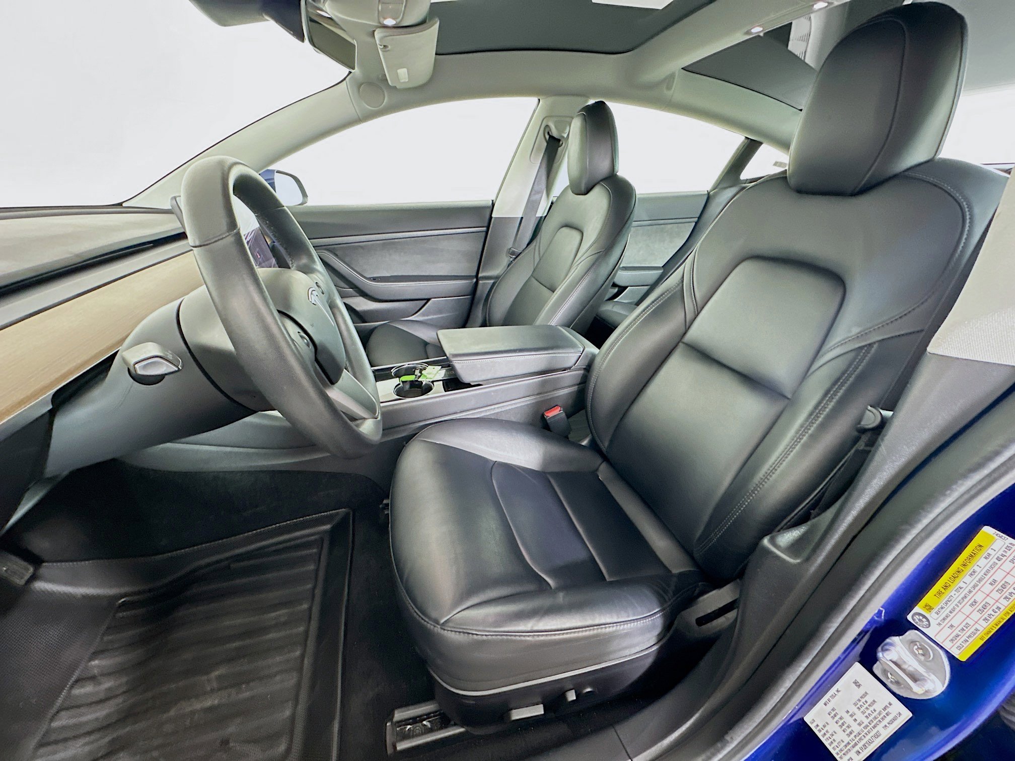 Used 2020 Tesla Model 3 Standard Range Plus image 13