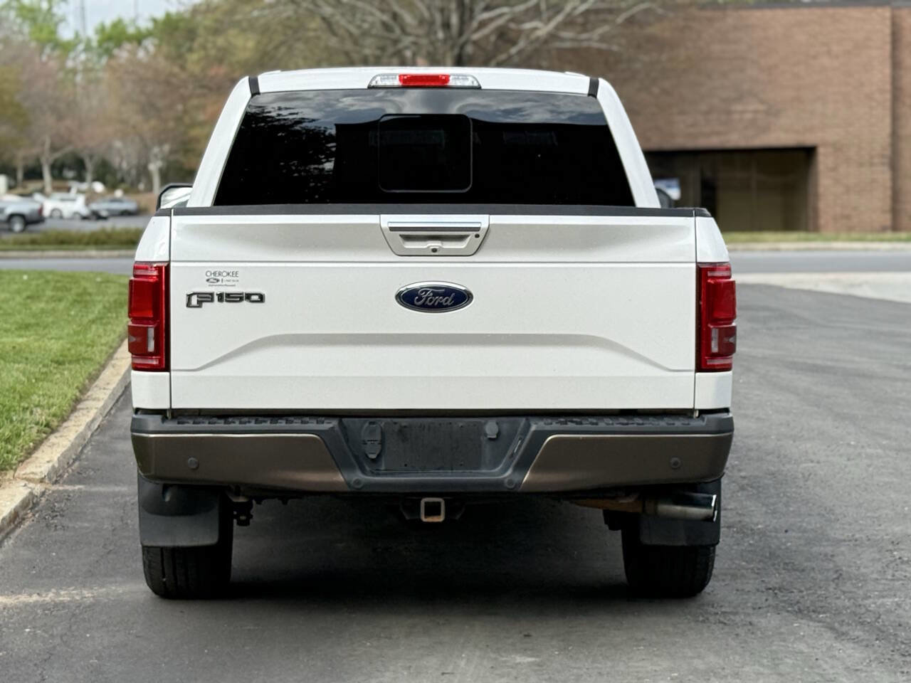 Used 2015 Ford F150 Lariat w/ Equipment Group 502A Luxury RWD image 5