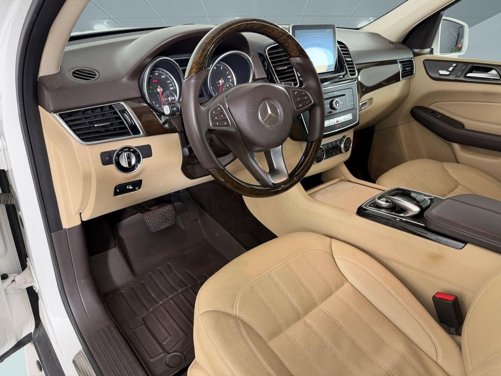 Used 2016 Mercedes-Benz GLE 350 image 4
