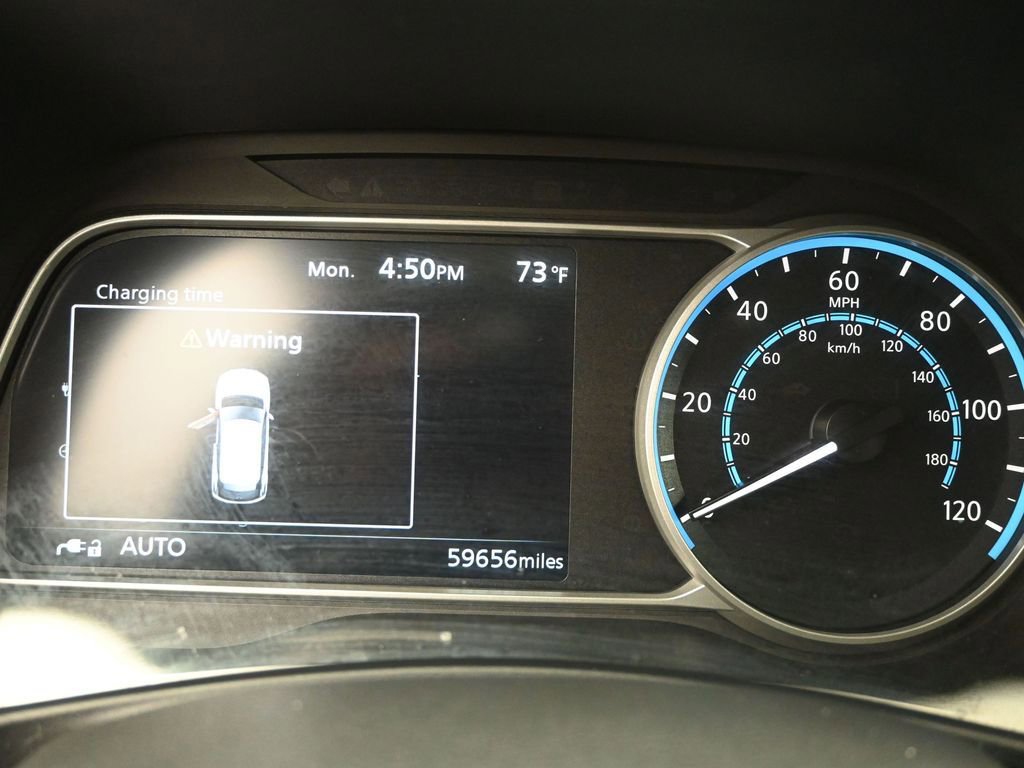 Used 2022 Nissan Leaf SV image 10