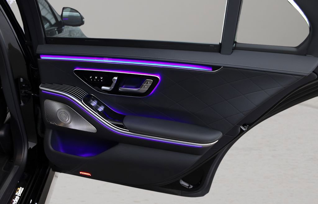 Used 2025 Mercedes-Benz S 580 4MATIC Sedan image 15