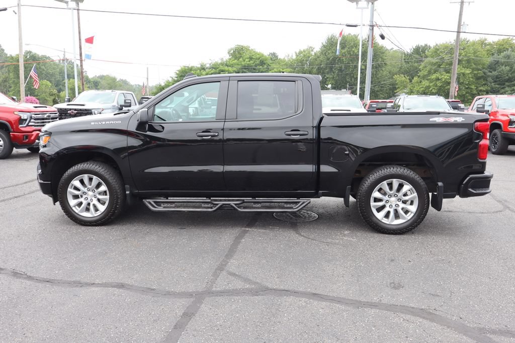 Used 2023 Chevrolet Silverado 1500 Custom AWD/4WD image 23