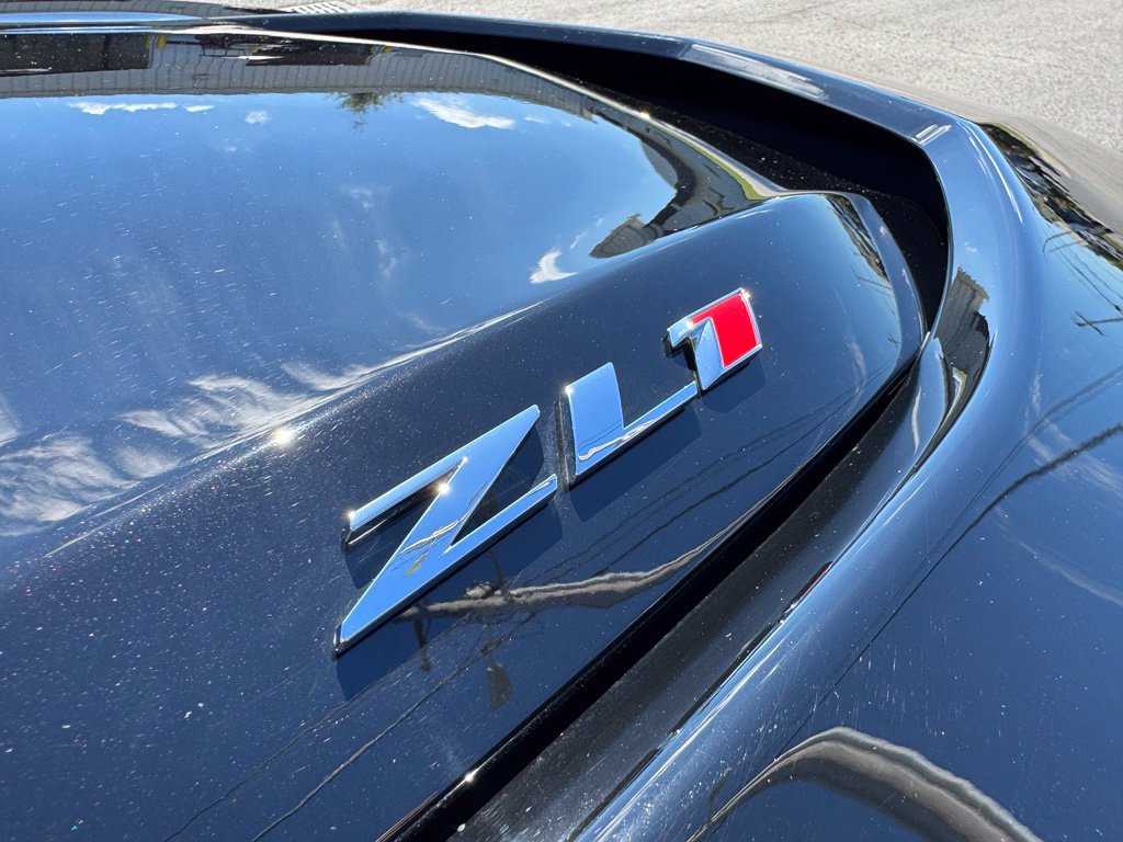 Used 2021 Chevrolet Camaro ZL1 RWD image 11