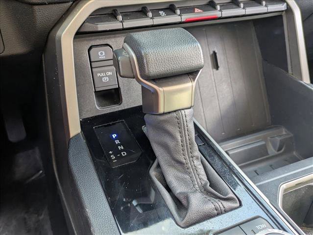 Used 2022 Toyota Tundra SR5 w/ SR5 Convenience Package image 11