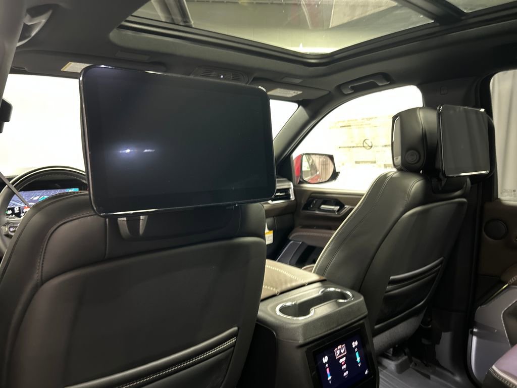 New 2026 GMC Yukon XL Denali Ultimate w/ LPO, Floor Liner Package AWD/4WD image 22