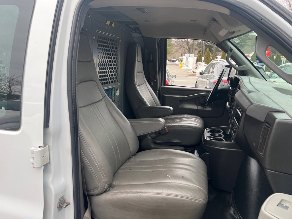 Used 2019 Chevrolet Express 2500 w/ Driver Convenience Package image 16