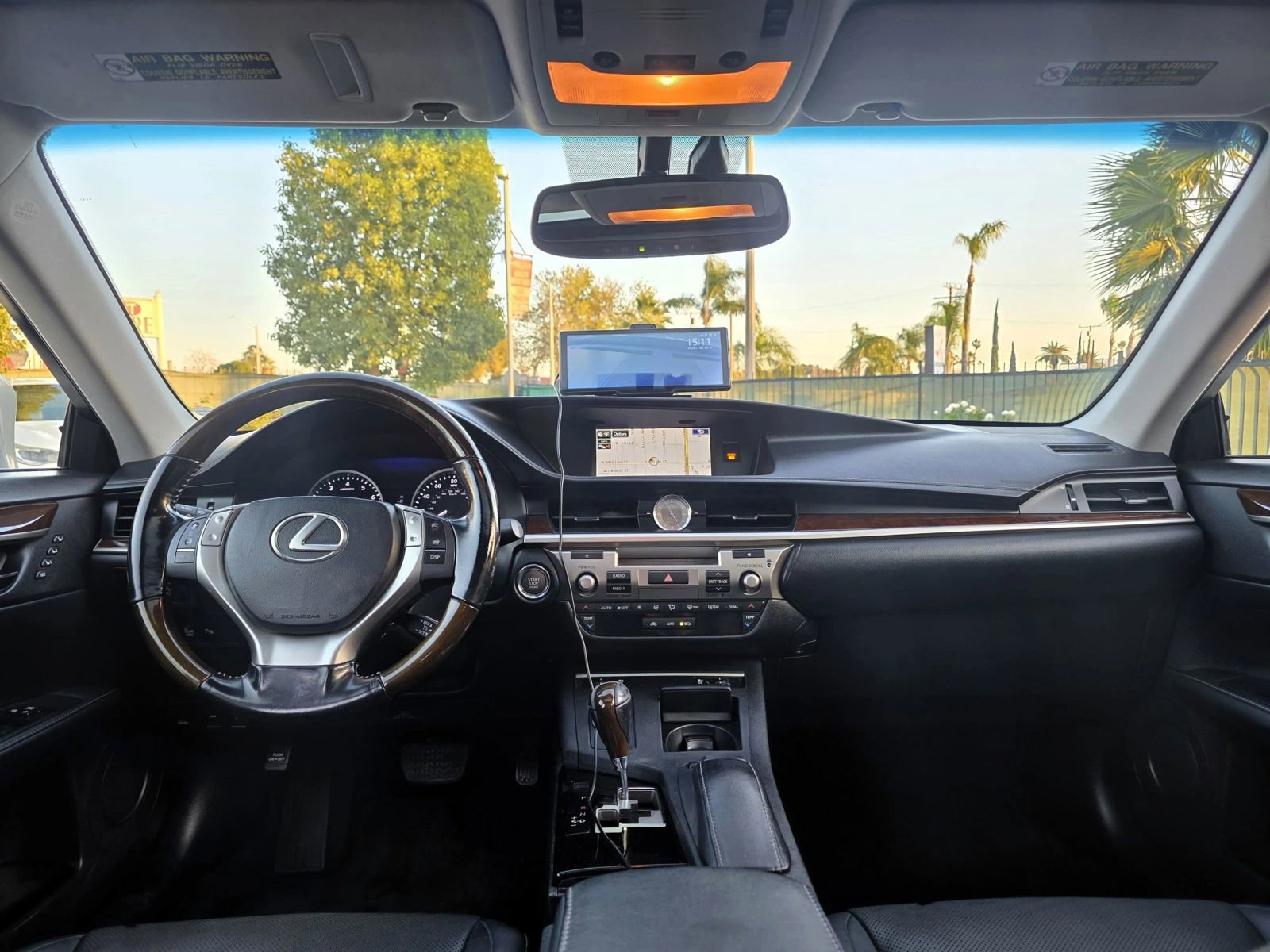 Used 2015 Lexus ES 350 w/ Premium Package image 6