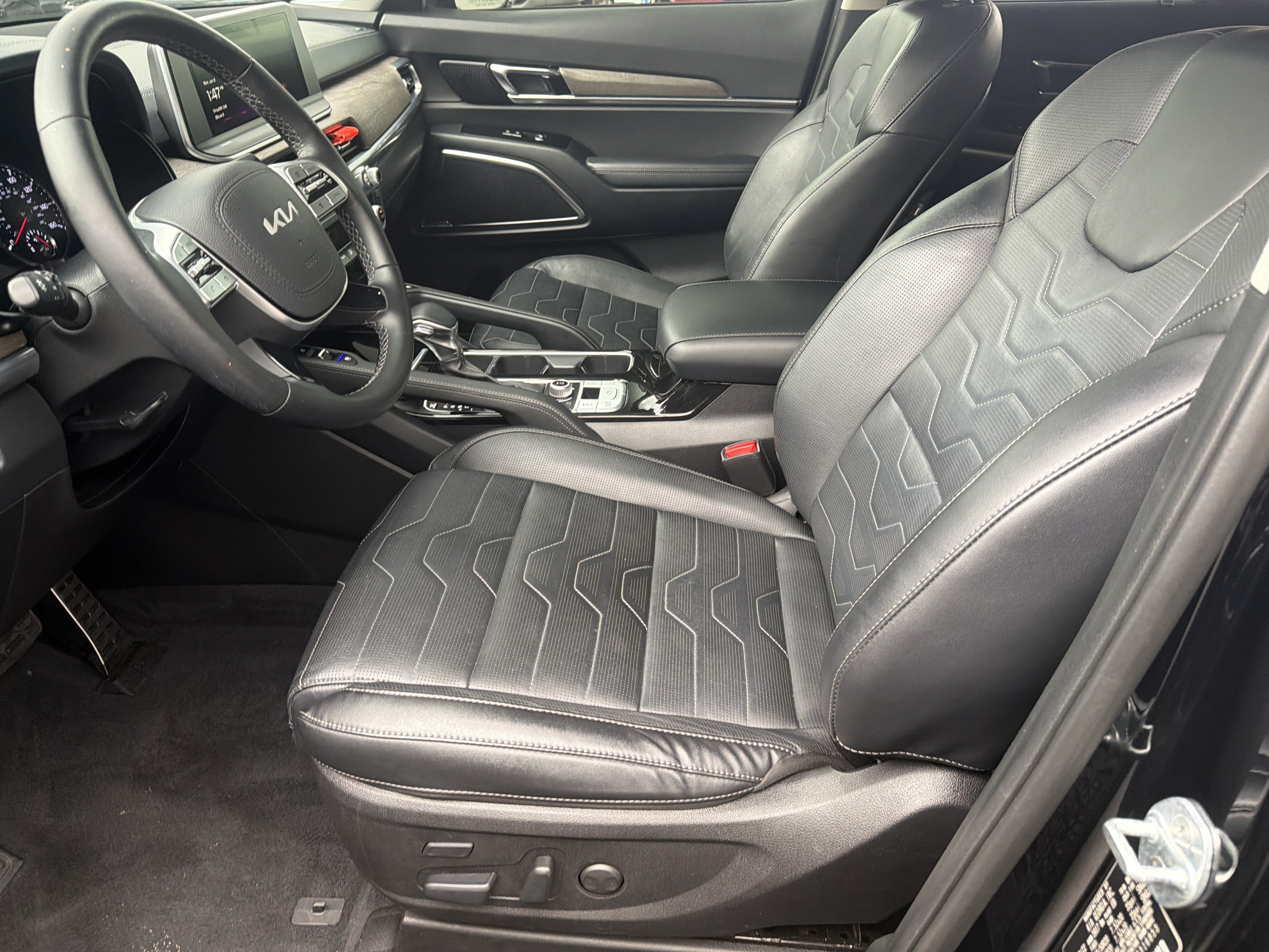 Used 2022 Kia Telluride SX w/ SX Prestige Package AWD/4WD image 11