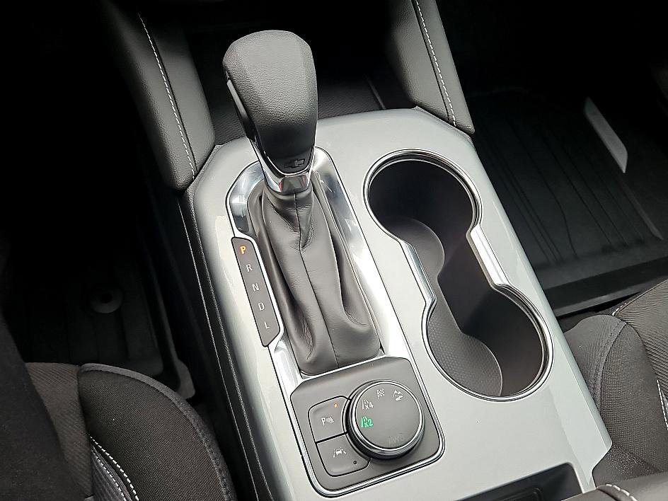 New 2025 Chevrolet Blazer LT w/ Midnight/Sport Edition image 19