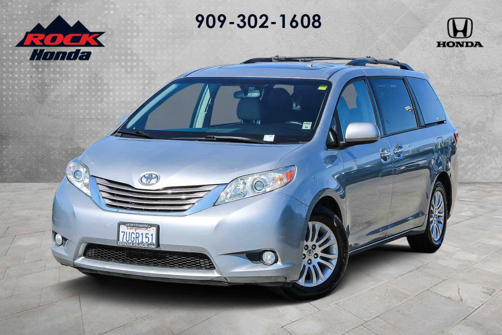 Used 2016 Toyota Sienna XLE
