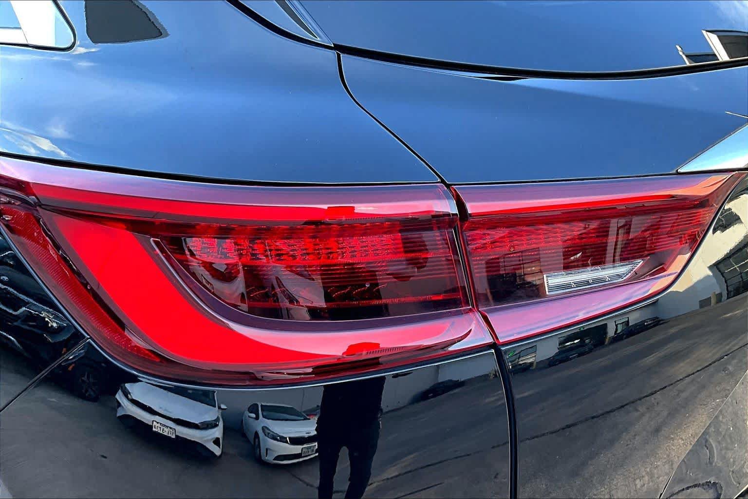 Used 2022 INFINITI QX50 Luxe w/ Cargo Package FWD image 28