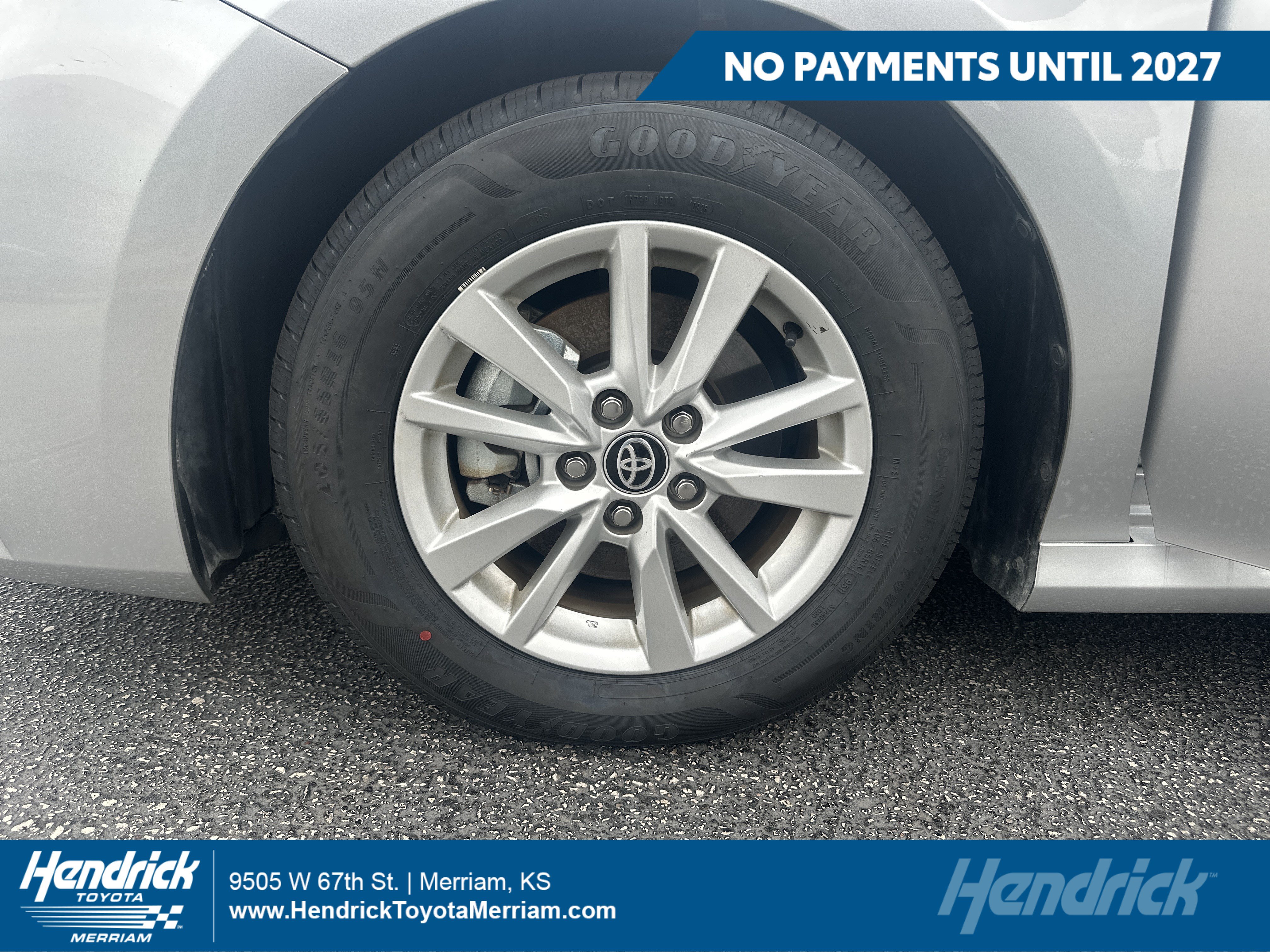 Used 2025 Toyota Camry LE