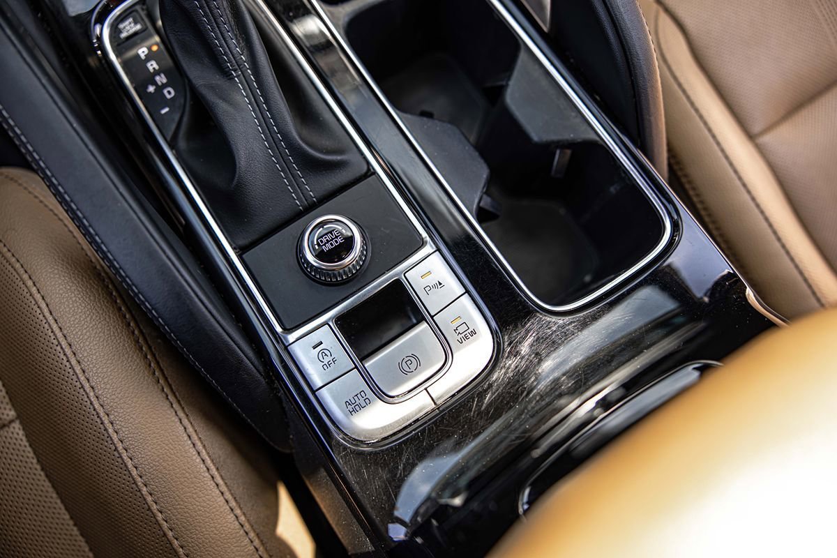Used 2022 Kia Telluride SX w/ Towing Package FWD image 30