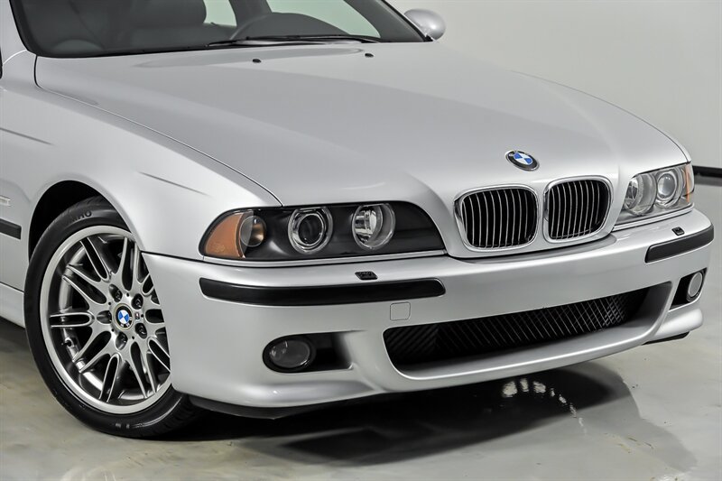 Used 2001 BMW M5 RWD image 2