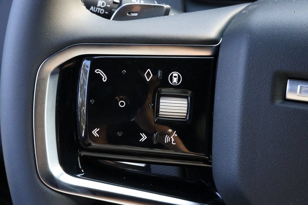 New 2026 Land Rover Discovery Sport Landmark AWD/4WD image 17